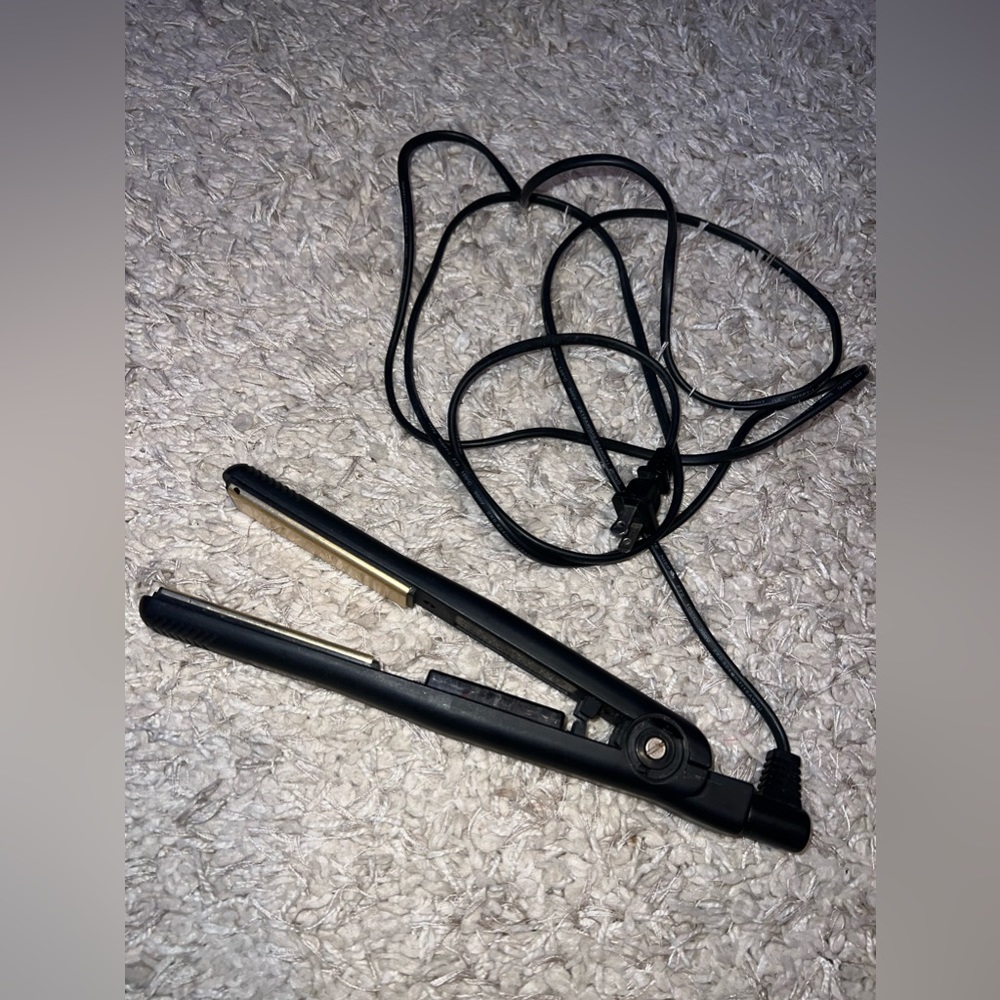 Straightener
